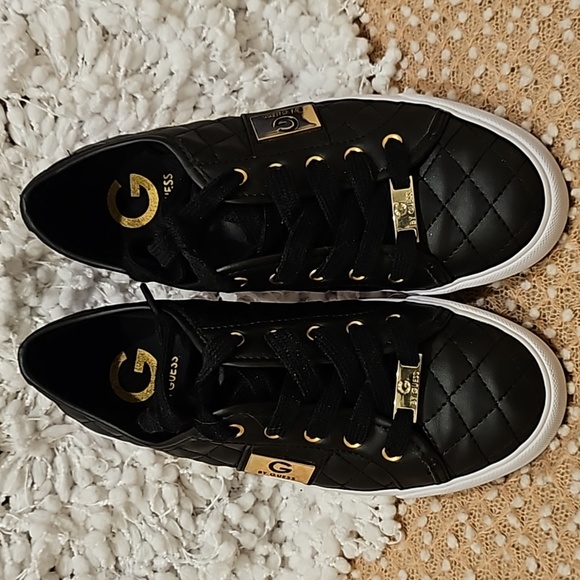 Guess Sneakers - Picture 11 of 16